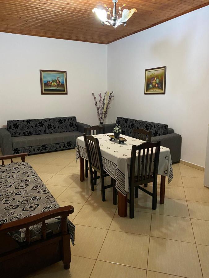 Hotel Moscopole קסאמיל מראה חיצוני תמונה