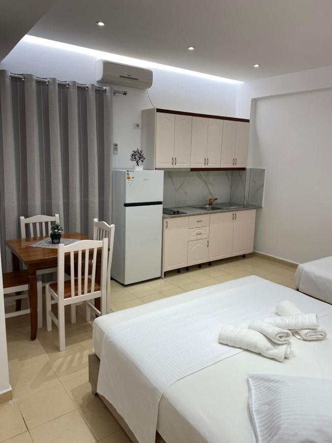 Hotel Moscopole קסאמיל מראה חיצוני תמונה