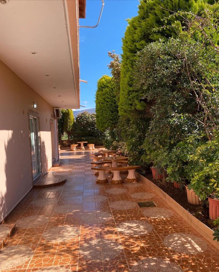 Hotel Moscopole קסאמיל מראה חיצוני תמונה