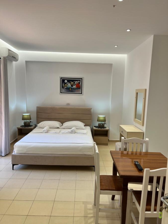 Hotel Moscopole קסאמיל מראה חיצוני תמונה