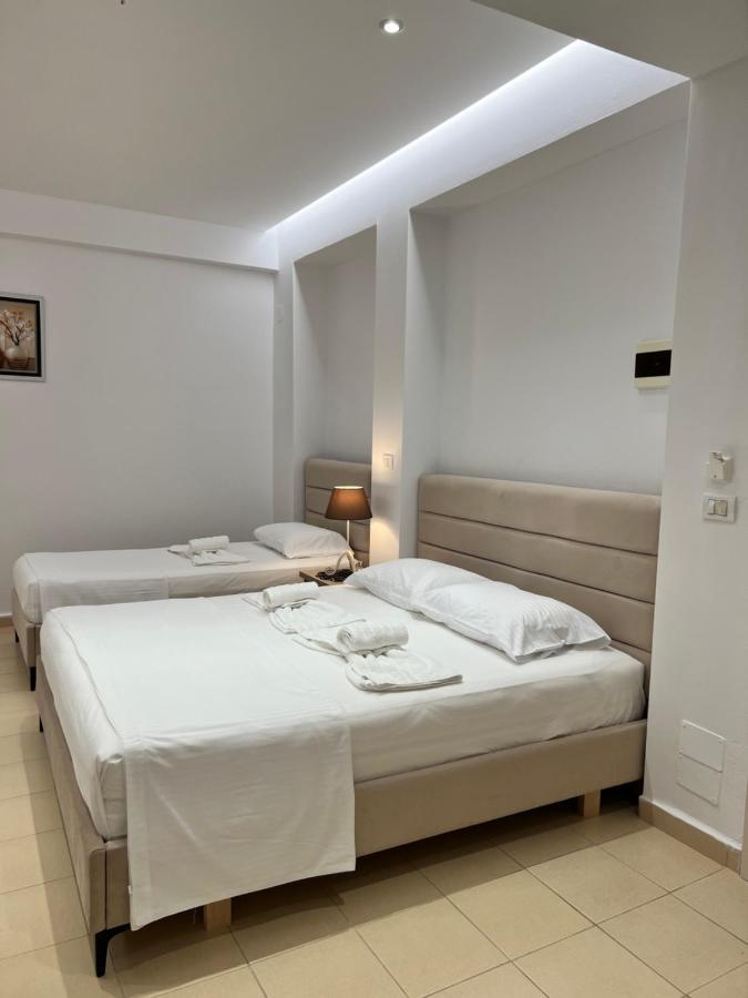 Hotel Moscopole קסאמיל מראה חיצוני תמונה