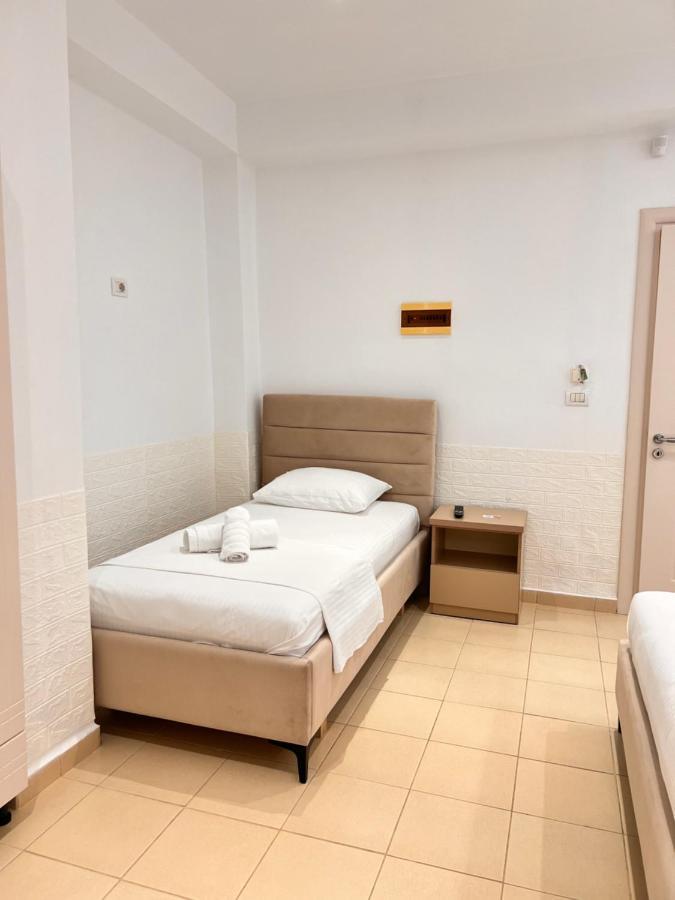 Hotel Moscopole קסאמיל מראה חיצוני תמונה