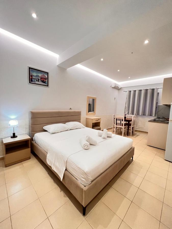 Hotel Moscopole קסאמיל מראה חיצוני תמונה