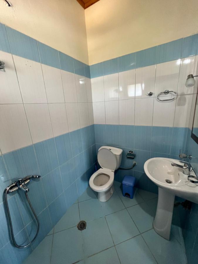 Hotel Moscopole קסאמיל מראה חיצוני תמונה