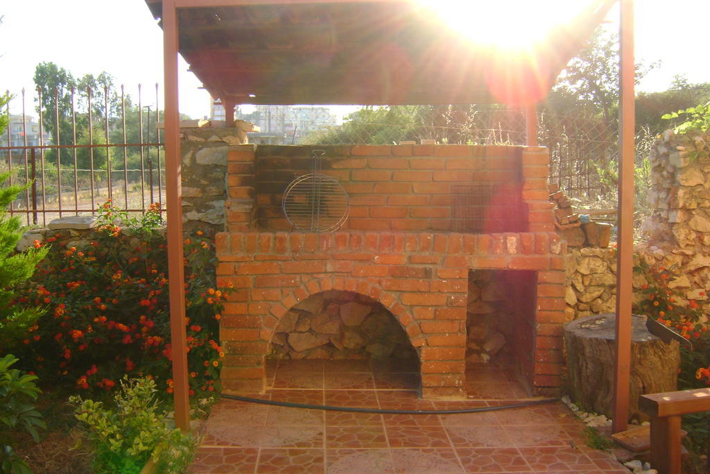 Hotel Moscopole קסאמיל מראה חיצוני תמונה