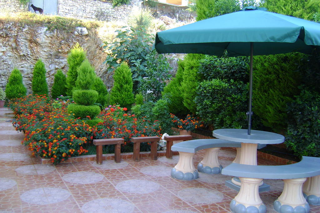 Hotel Moscopole קסאמיל מראה חיצוני תמונה